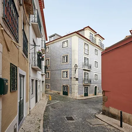 Hello Alfama River * Lizbona